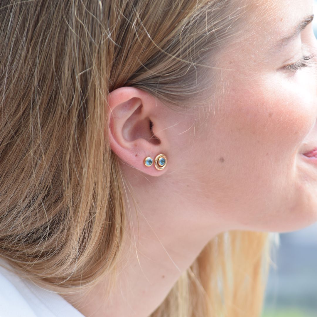 Pendientes Bubbles Oro Amarillo Topacio Azul Earrings Elena Carrera 