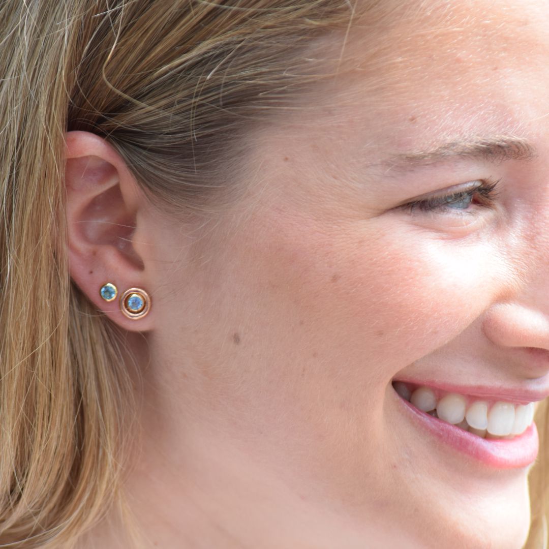 Pendientes Bubbles Oro Amarillo Topacio Azul Earrings Elena Carrera 