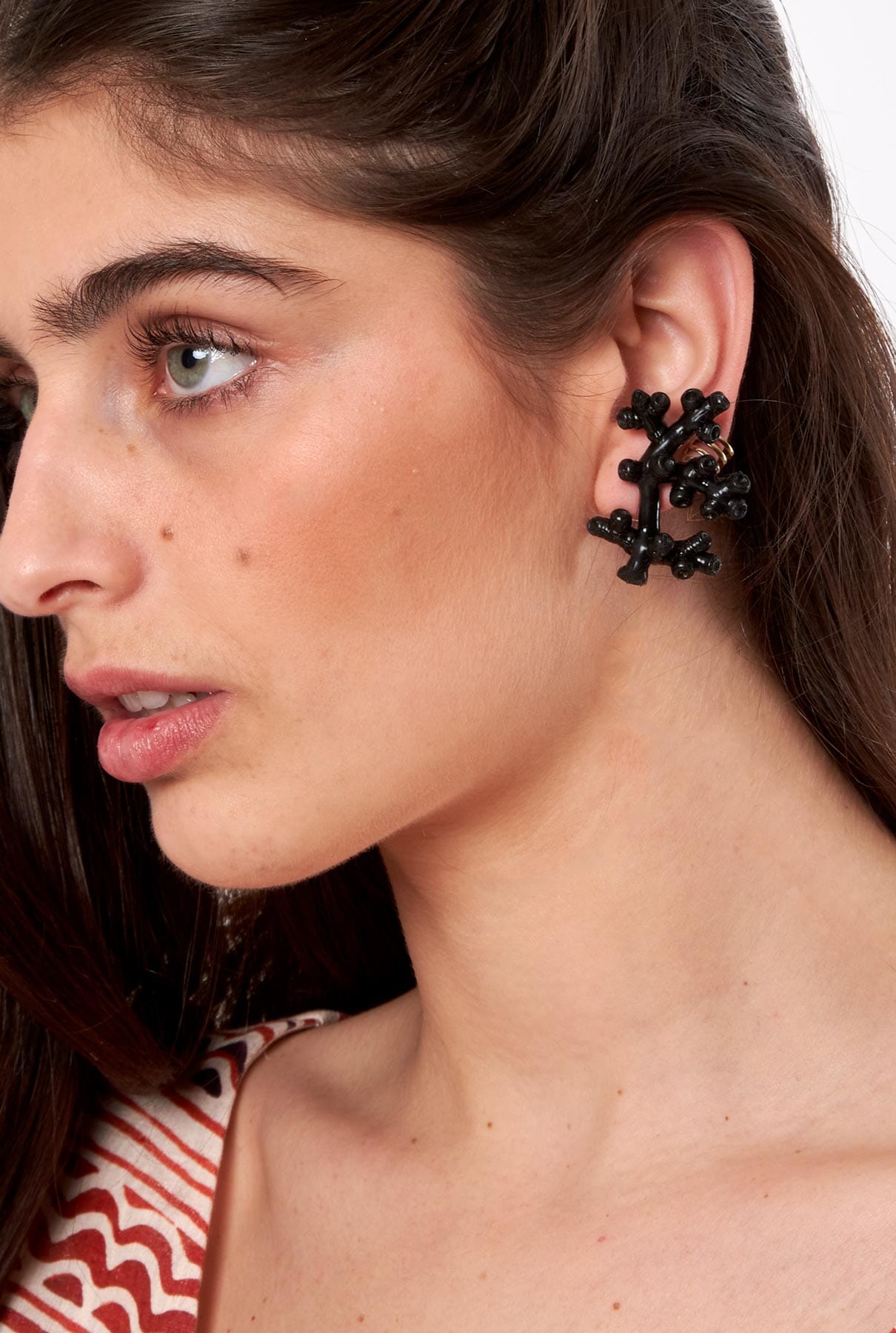 Pendientes Coral Negro Earrings Joaquin Blanco 