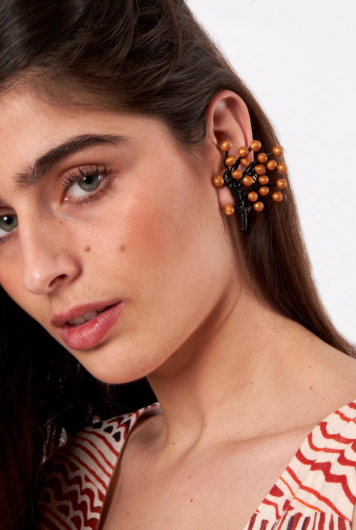 Pendientes Lenika Negro/Oro Earrings Joaquin Blanco 