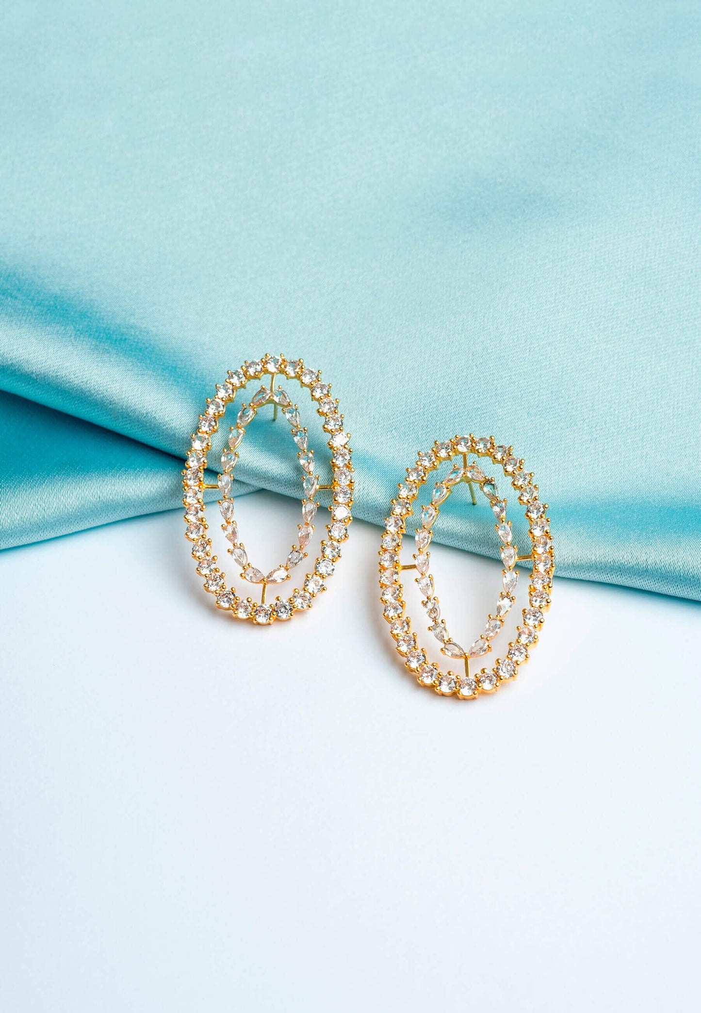 Pendientes Rivoli Blancos Earrings LAVANI 