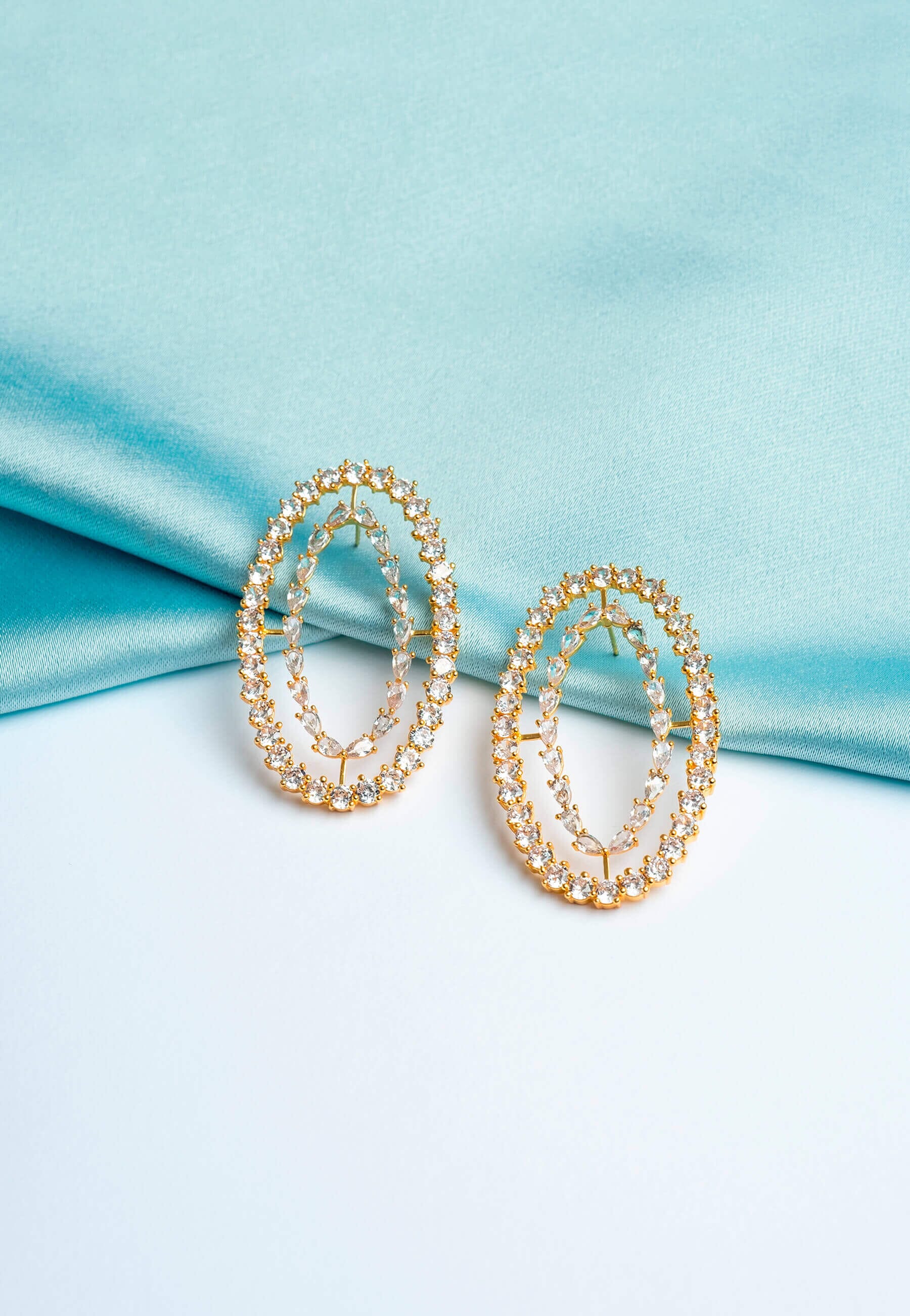 Pendientes Rivoli Blancos Earrings LAVANI 