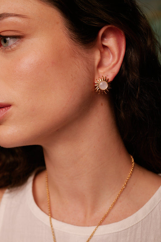 Pendientes Sol Fascinante Madreperla Blanca Earrings Coolook 