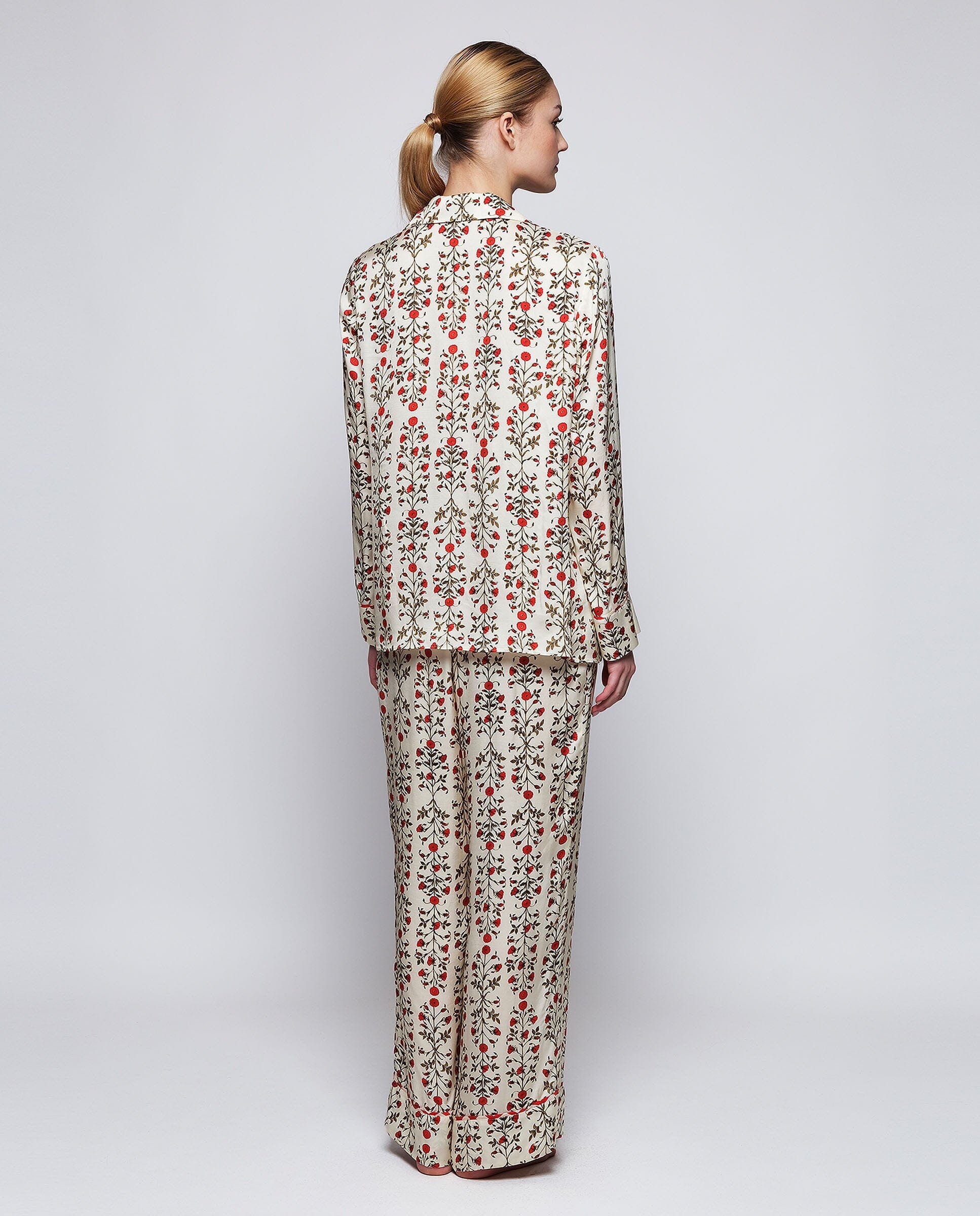 Pijama beige estampado floral rojo Pyjamas Mirto 
