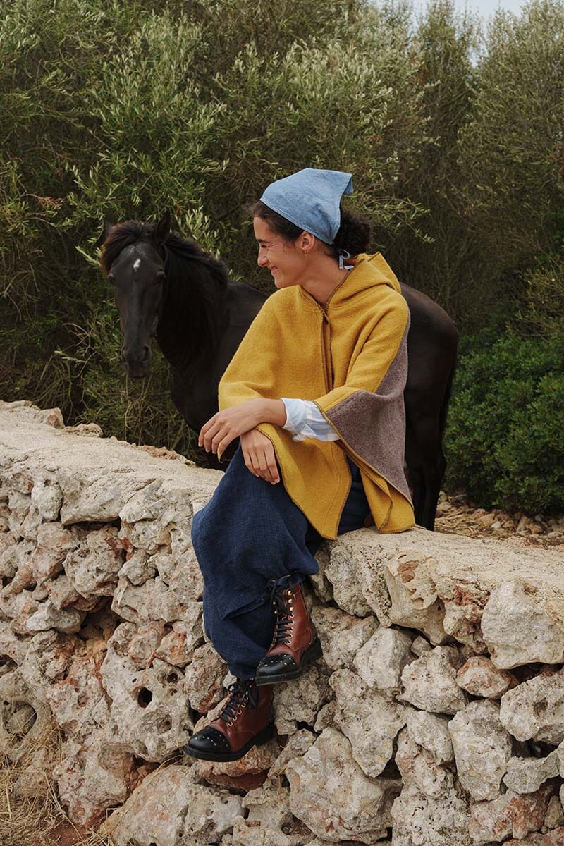 PONCHO MUR MOSTAZA Capes & shawls MUR Swimwear 