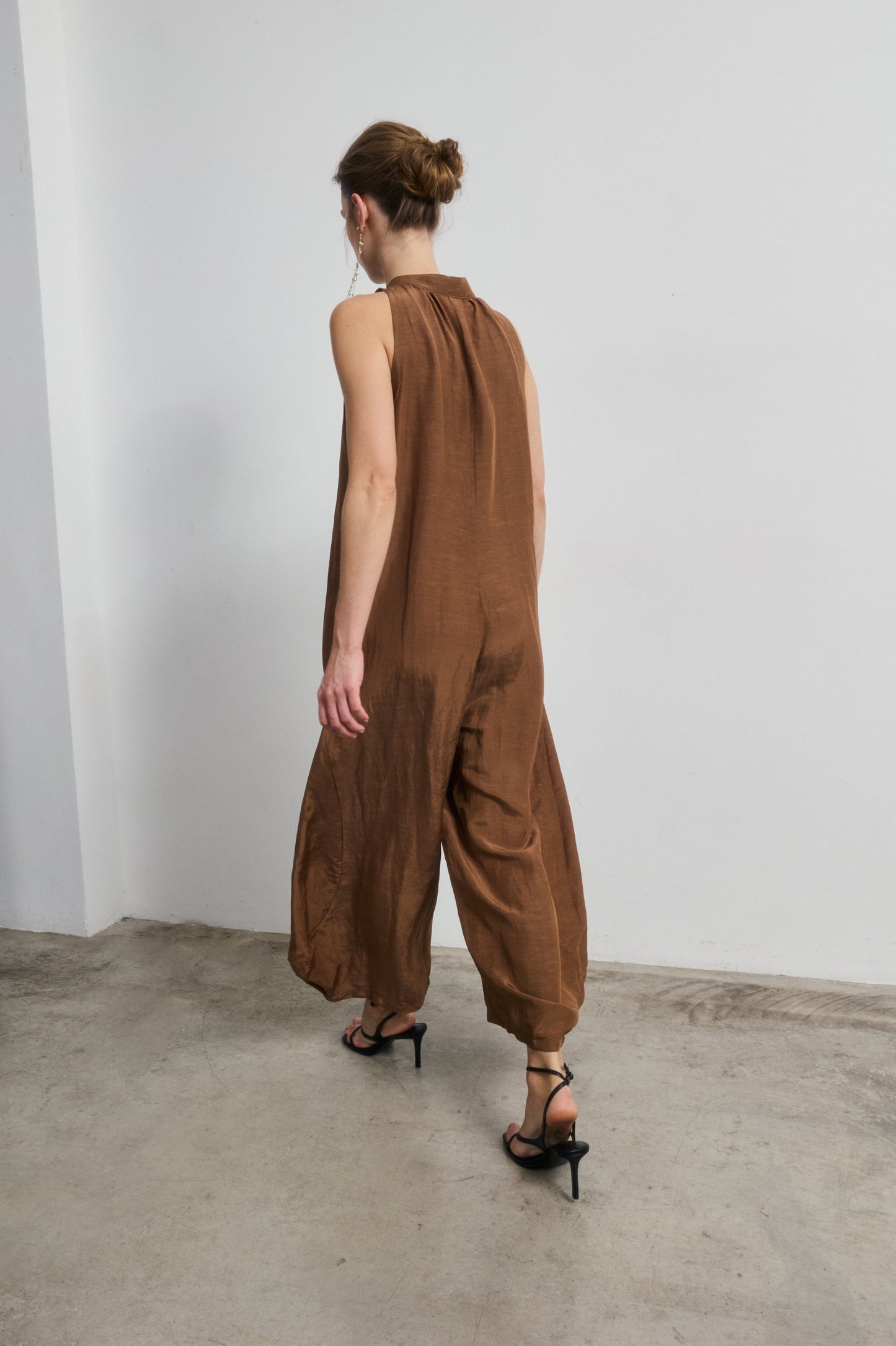 PREORDER Mono Carolyne marrón - Se envía el 30 de abril Jumpsuits Galcon Studio 