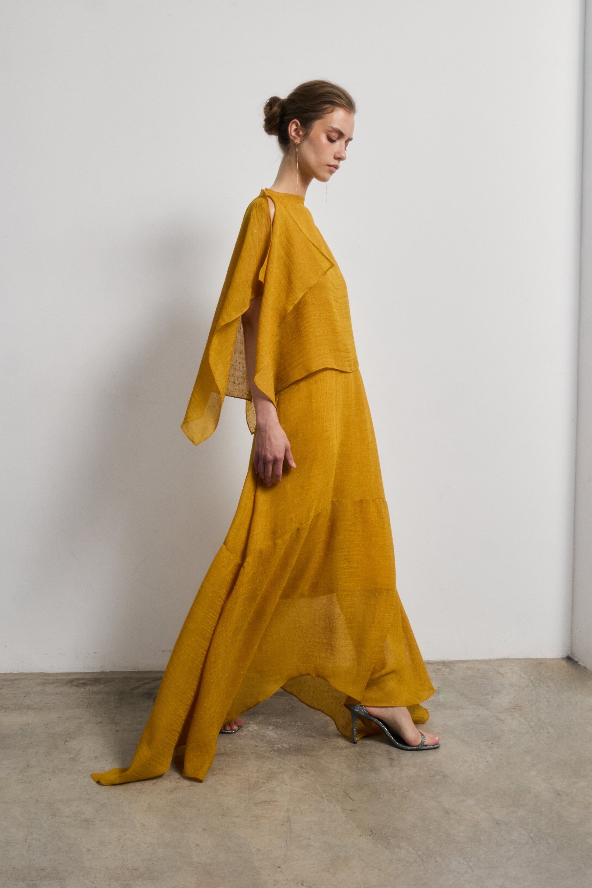 PREORDER Vestido Diana mostaza se enviará el 28 de abril Dresses Galcon Studio 
