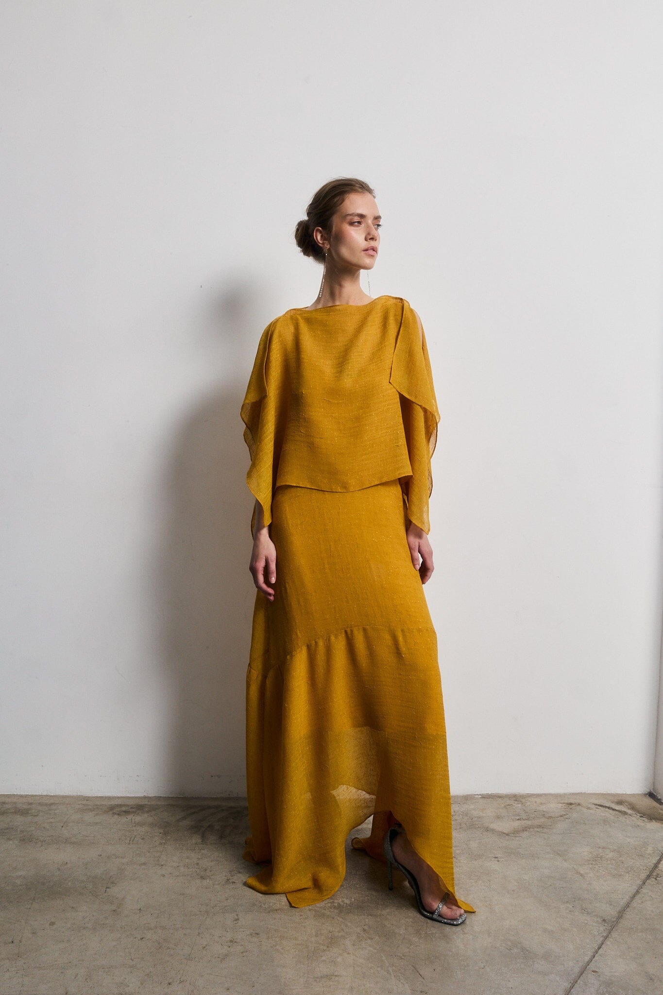 PREORDER Vestido Diana mostaza se enviará el 28 de abril Dresses Galcon Studio 