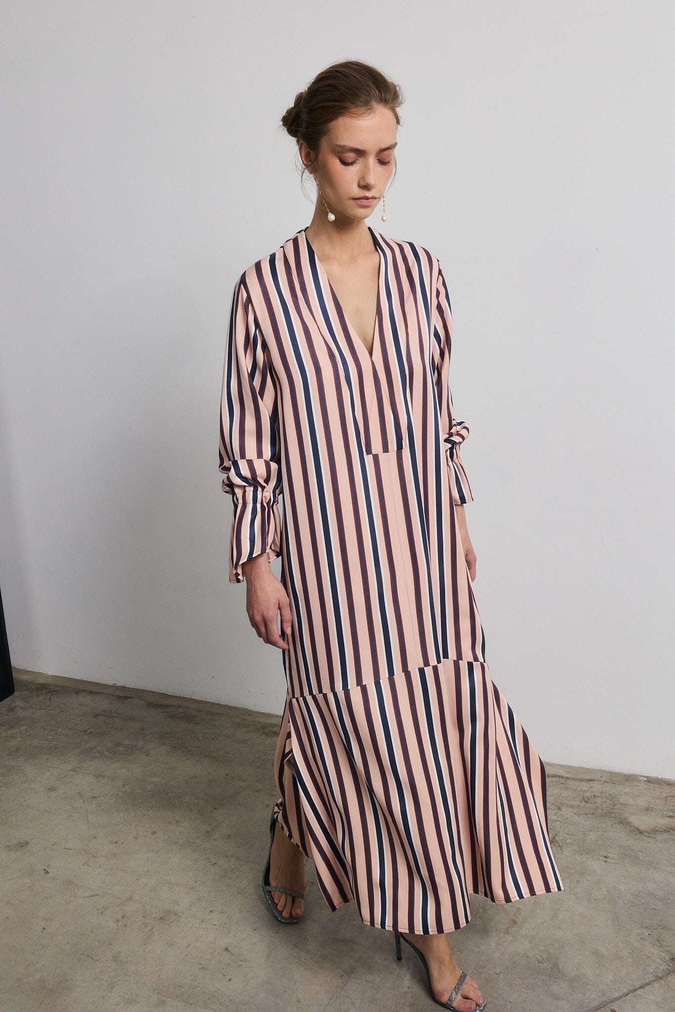PREORDER Vestido Lea Rayas se enviará el 1 de mayo. Dresses Galcon Studio 