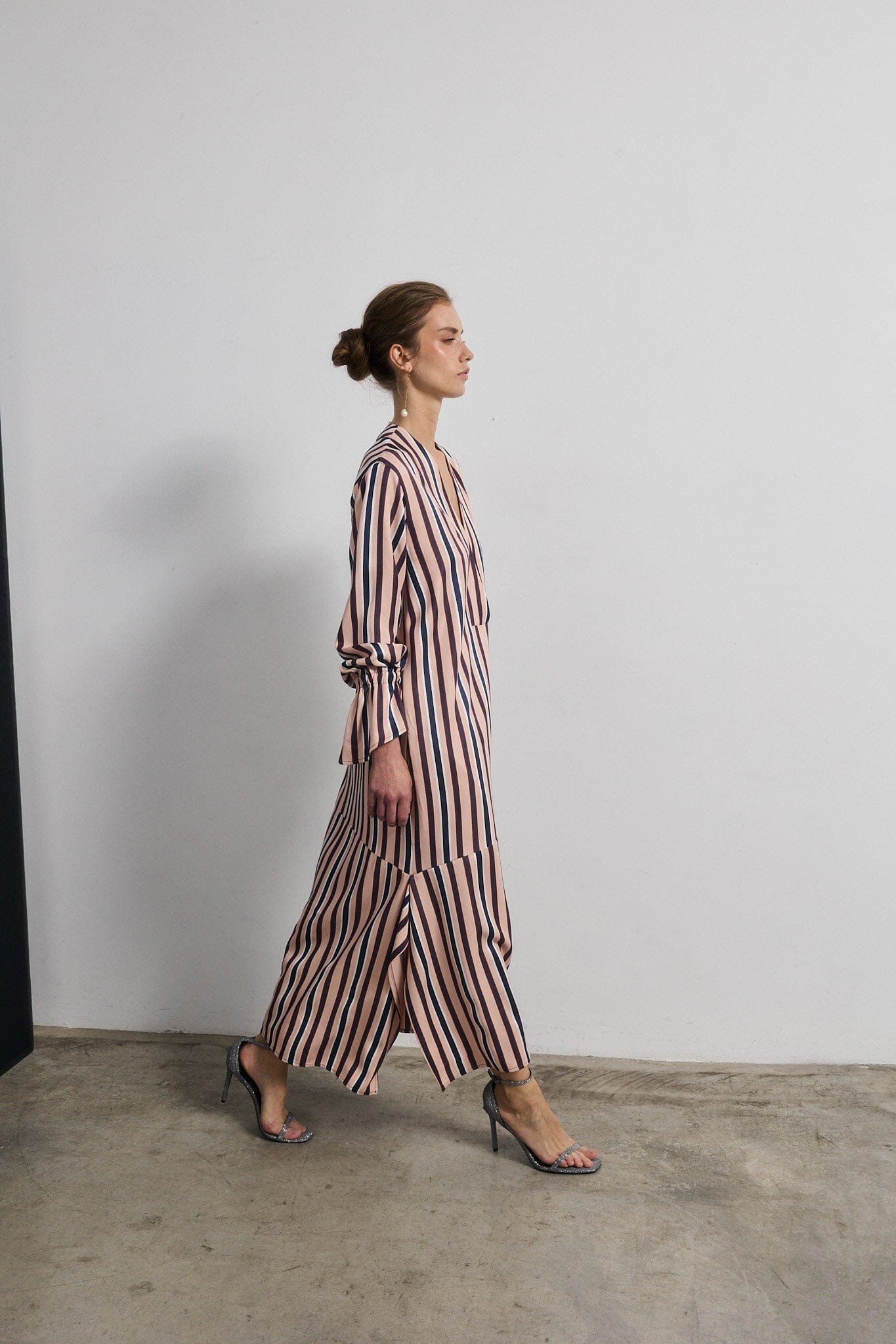 PREORDER Vestido Lea Rayas se enviará el 1 de mayo. Dresses Galcon Studio 