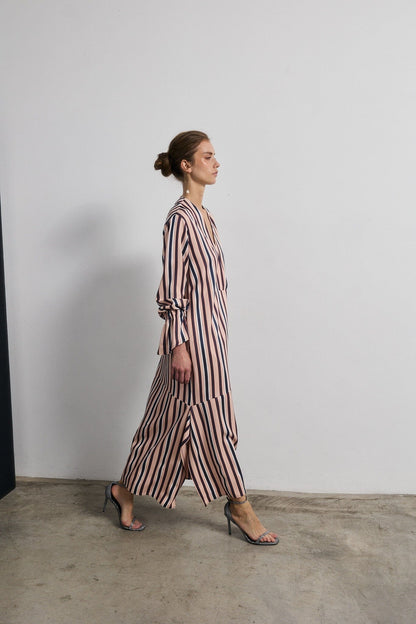 PREORDER Vestido Lea Rayas se enviará el 1 de mayo. Dresses Galcon Studio 