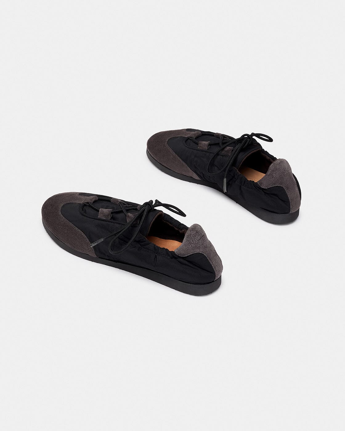 RALUCA NEGRO Naguisa 