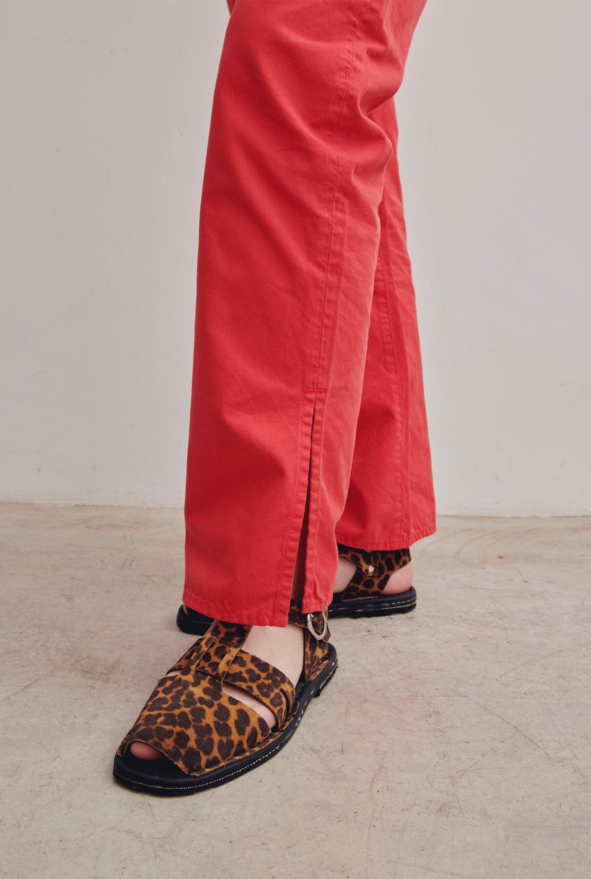 Red Pants Trousers Ynes Suelves 