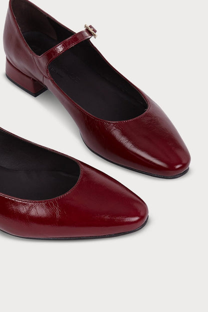 Regina Burgundy Mary Jane Carnevale Madrid 