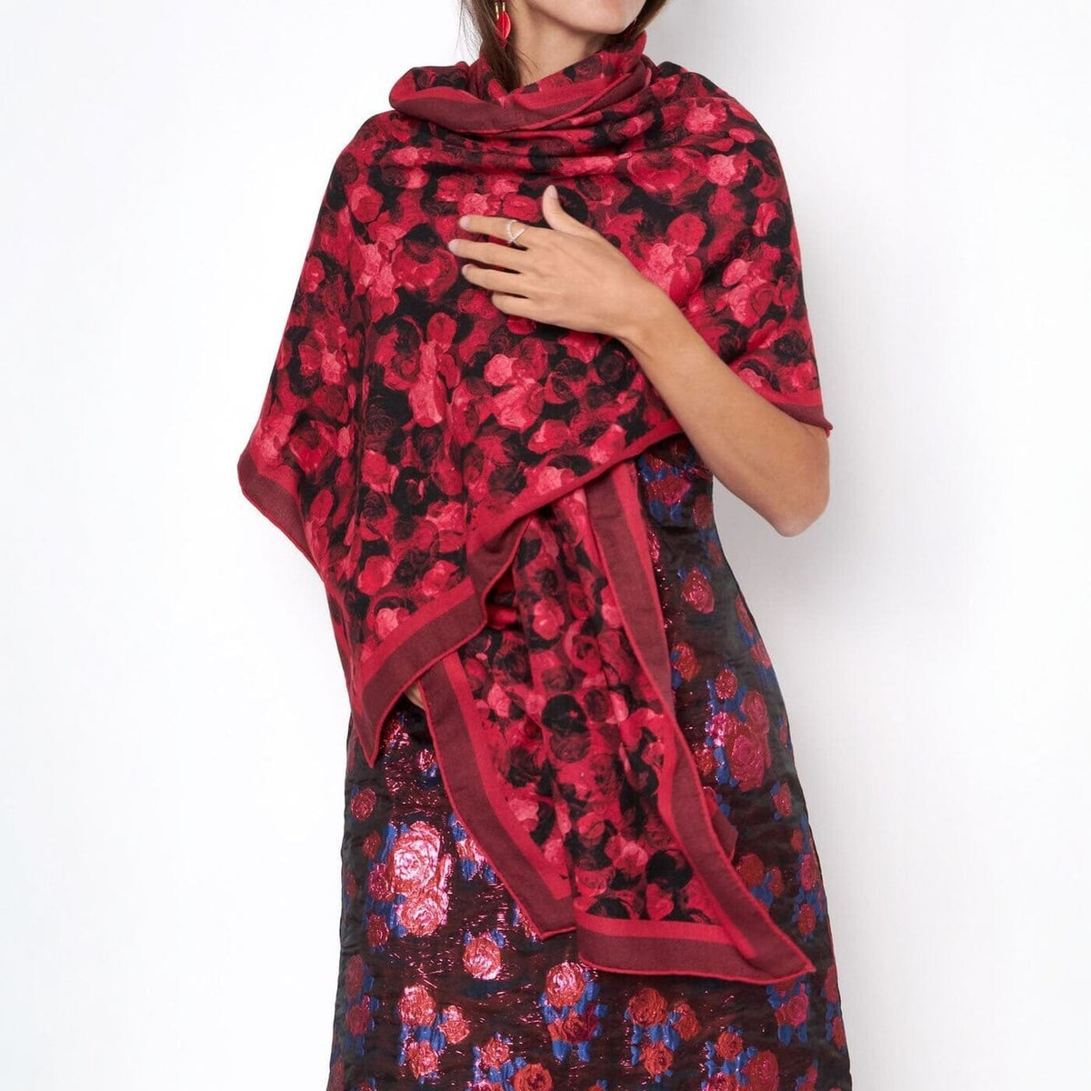 Scarf Crimson Petals Foulards & Scarves Arena Martinez 