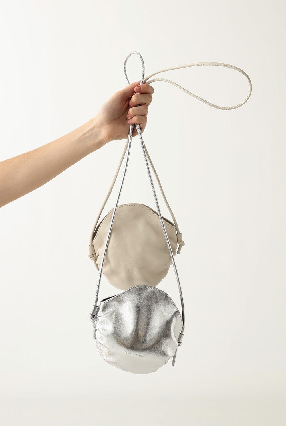 Shell Bag Silver Crossbody bags The Villã Concept 