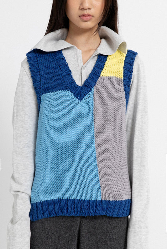 Shepherd Vest Blue Vests Carlota Cahis 