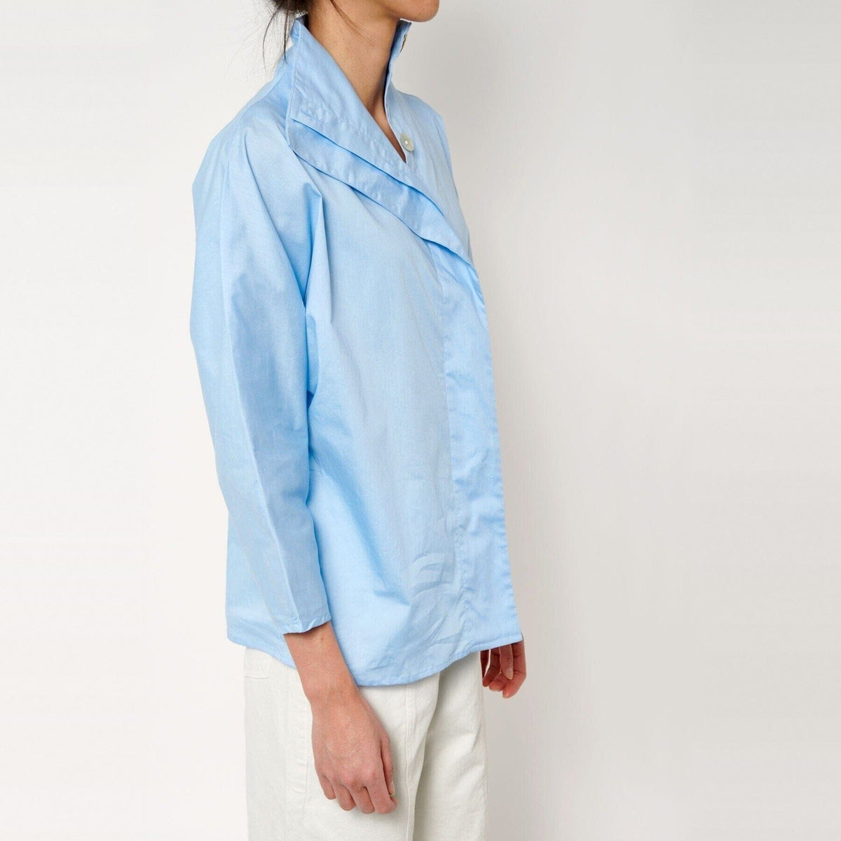 Side-closure shirt in blue Shirts & blouses Iki Essentials 