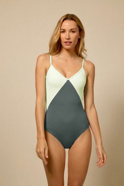 SIRA MAILLOT GREY GREEN Swimwear Laura Vecino 