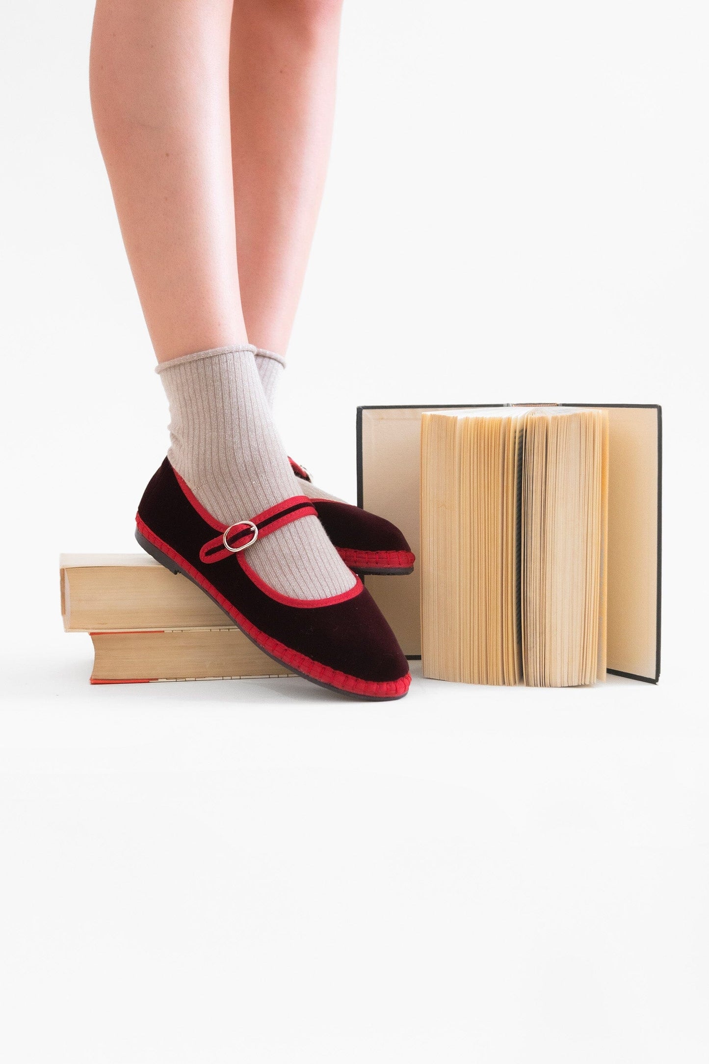 Smollett Mary Jane Flabelus 