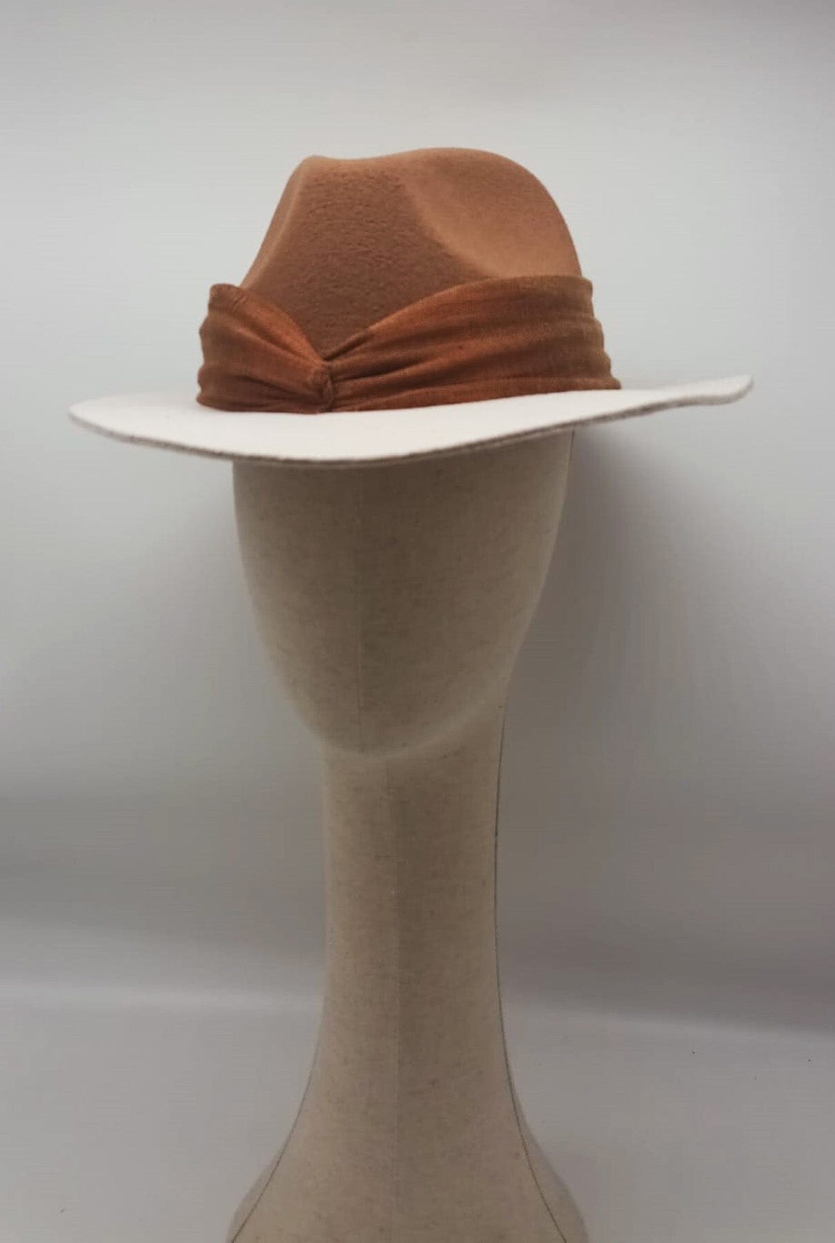 Sombrero Fieltro Mónica Bicolor Camel - Crudo Hats Coterelle 