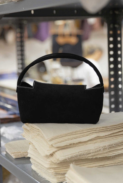 SUEDE BAG MINI: BLACK Shoulder bags The Villã Concept 