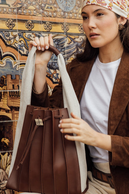 Tablao Tapiz marrón Shoulder bags Maese Place 