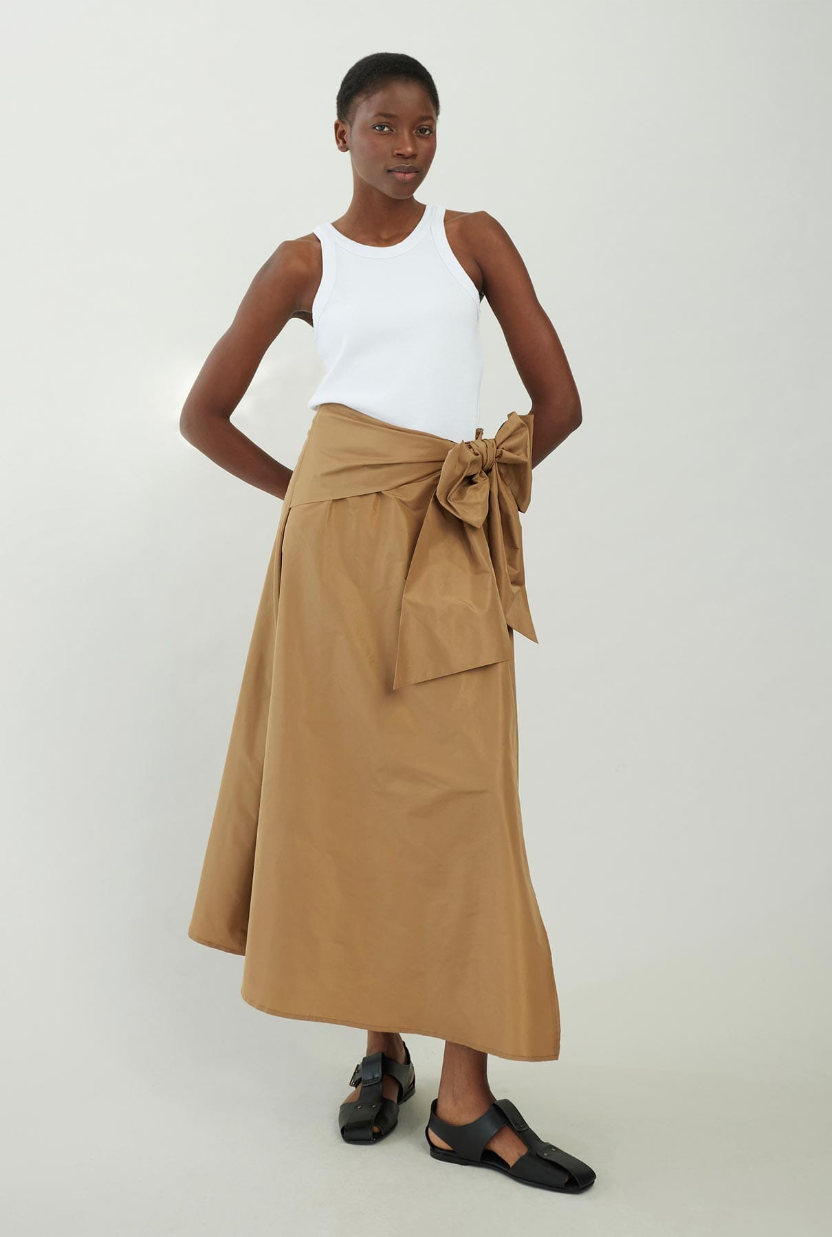 Taffeta skirt with side slit and bow Skirts Tot-Hom 