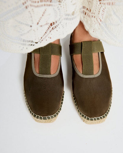 TAGARNINA OLIVA Wedges Naguisa 
