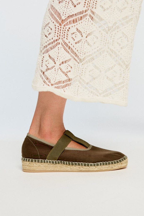 TAGARNINA OLIVA Wedges Naguisa 