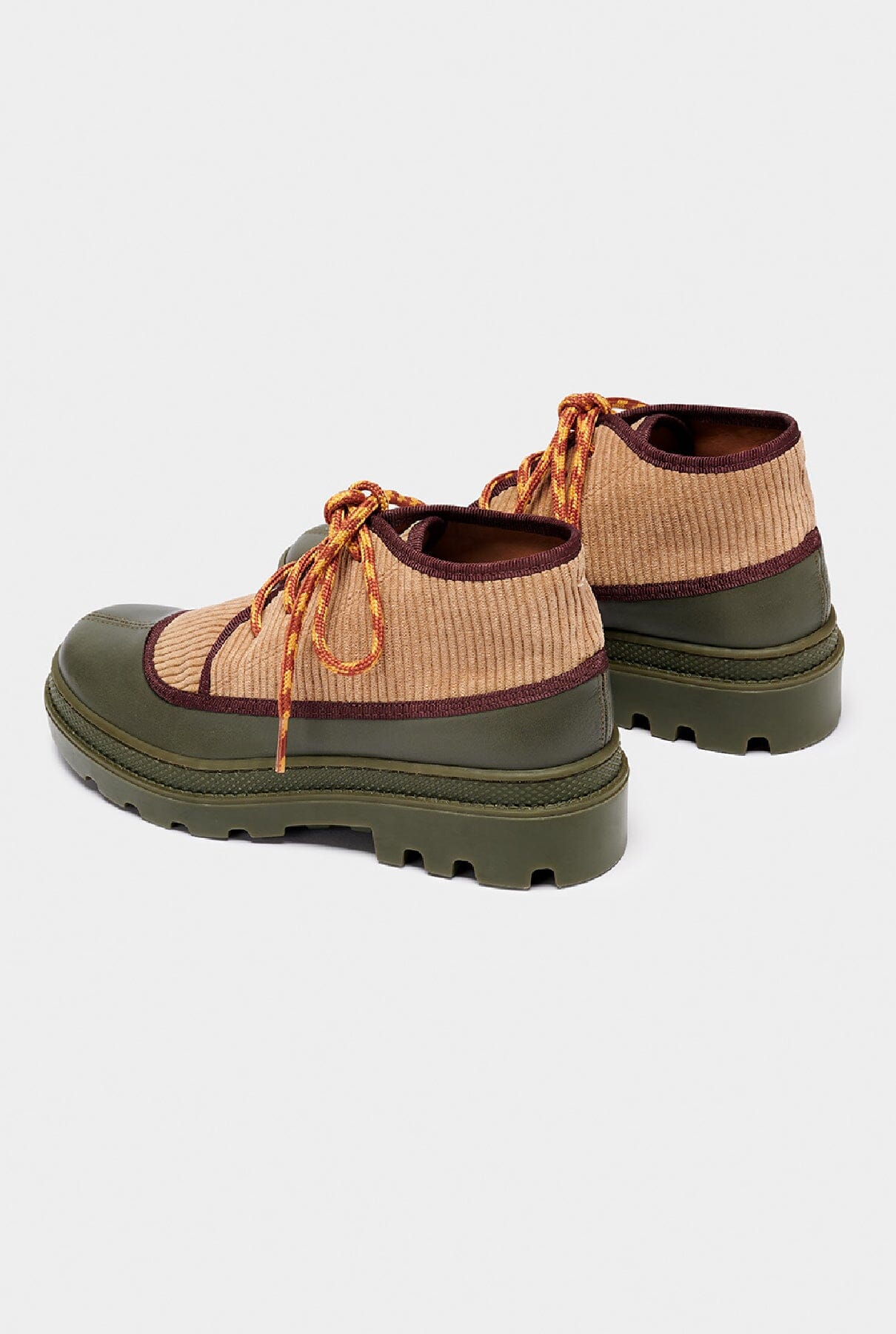 Taku Multi Green Boots Naguisa 