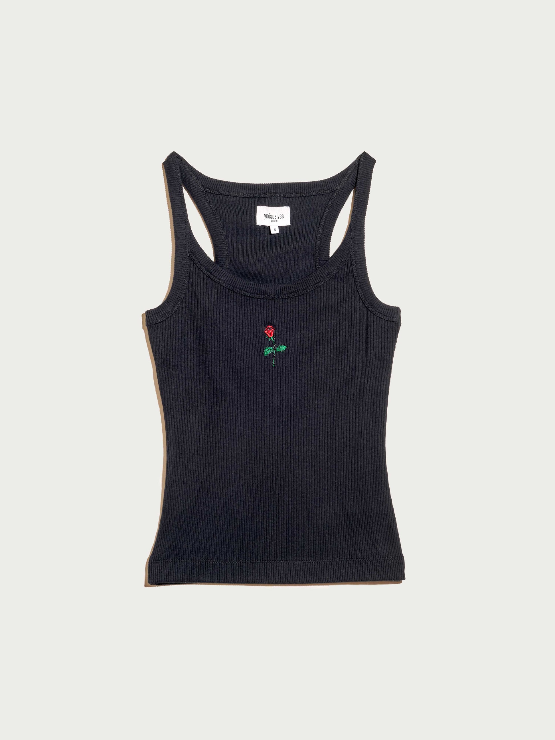 tank top negro clasico Tops and Blouses Ynes Suelves 