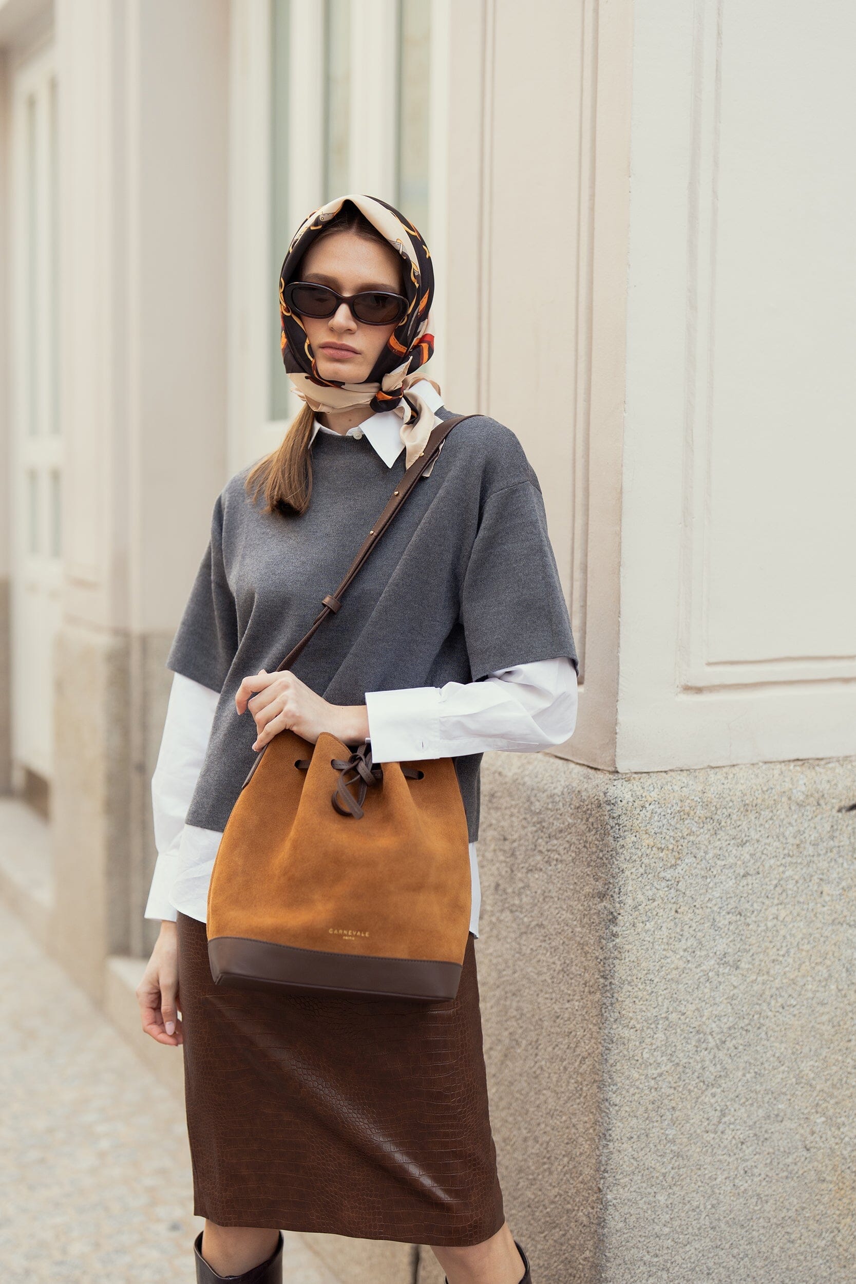 Telma Caramel Suede Tote bags Carnevale Madrid 
