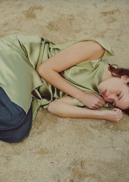 Tendril green silk 'pañoleta' dress Dresses Boscoier 
