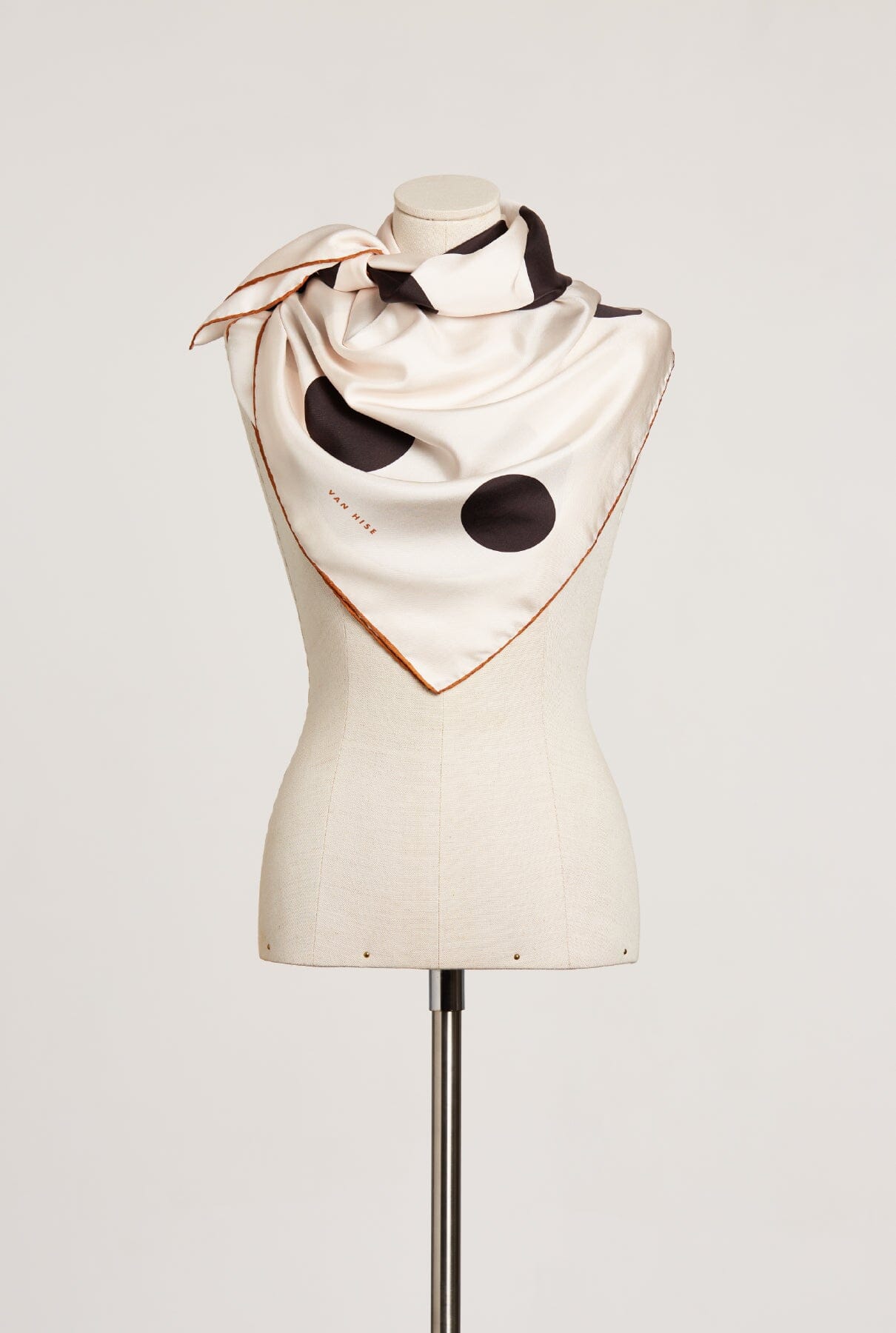 The Candela Scarf wrap / bone Foulards & Scarves Van Hise 