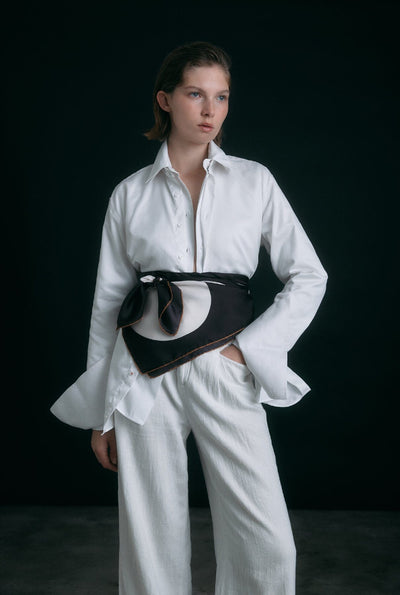 The Candela Scarf wrap / chocolate · Van Hise