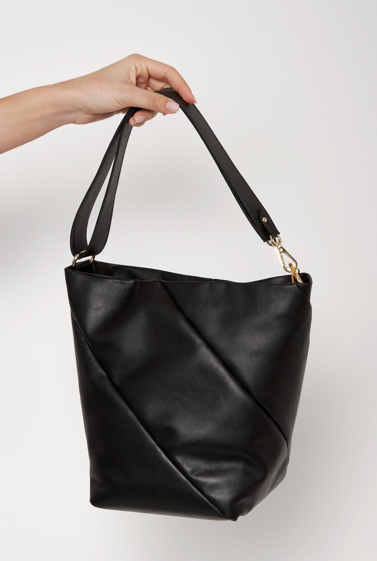 The Lola Bag Negro Shoulder Bag The Bag Lab 
