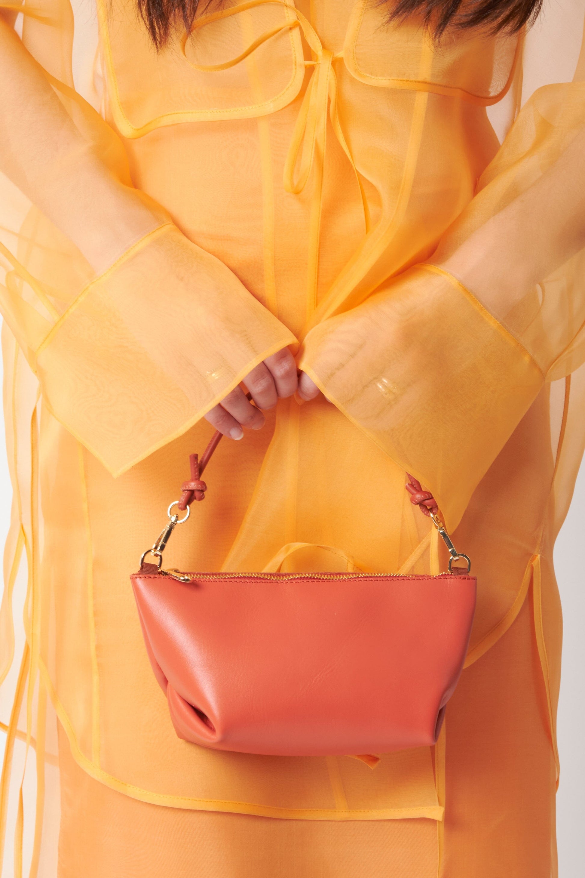 The MINI MARINA bag. Piel vacuno color CORAL Shoulder bags The Bag Lab 