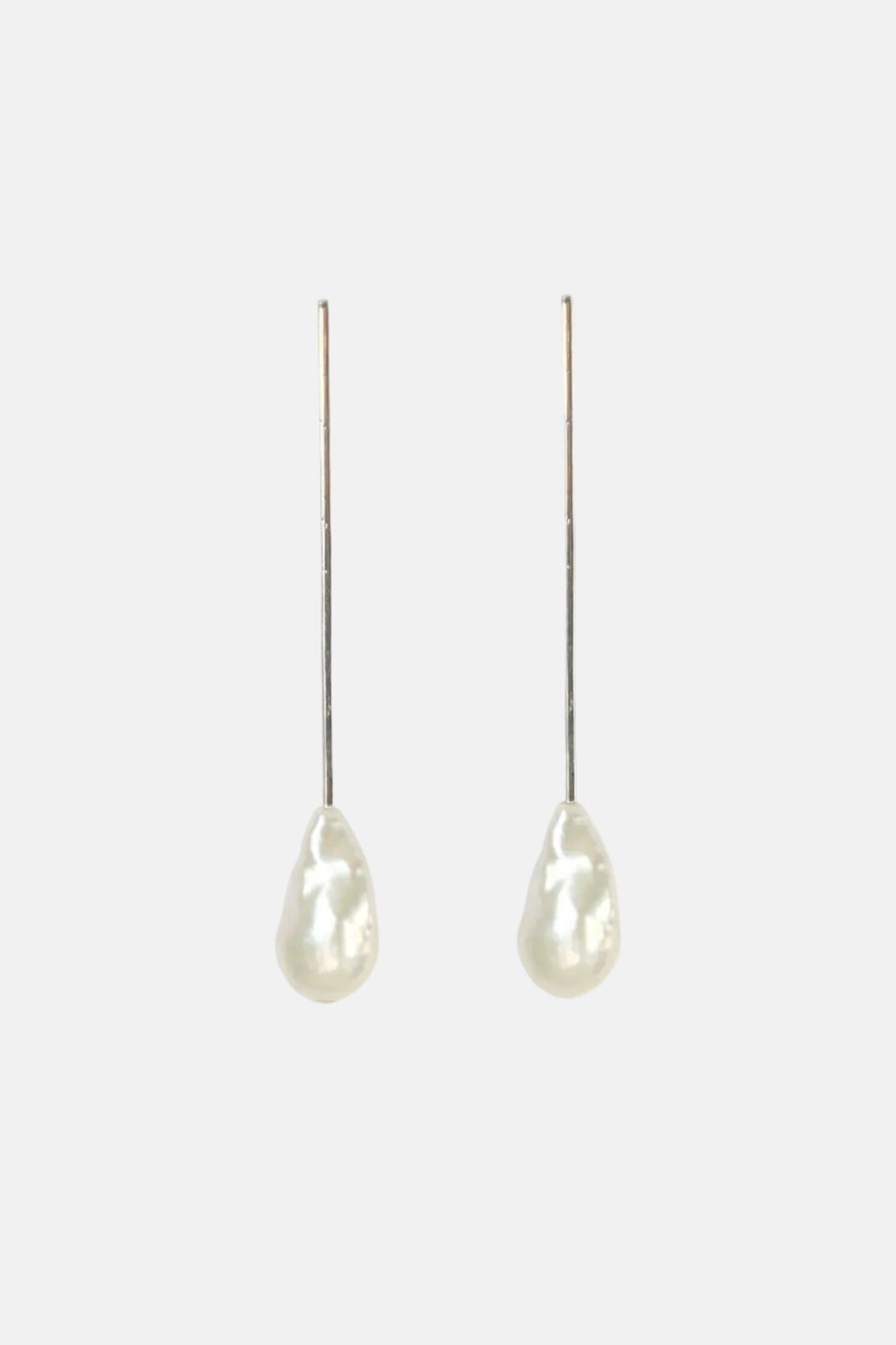 THE MOON PEARL EARRINGS - SILVER Earrings Albert Coll 