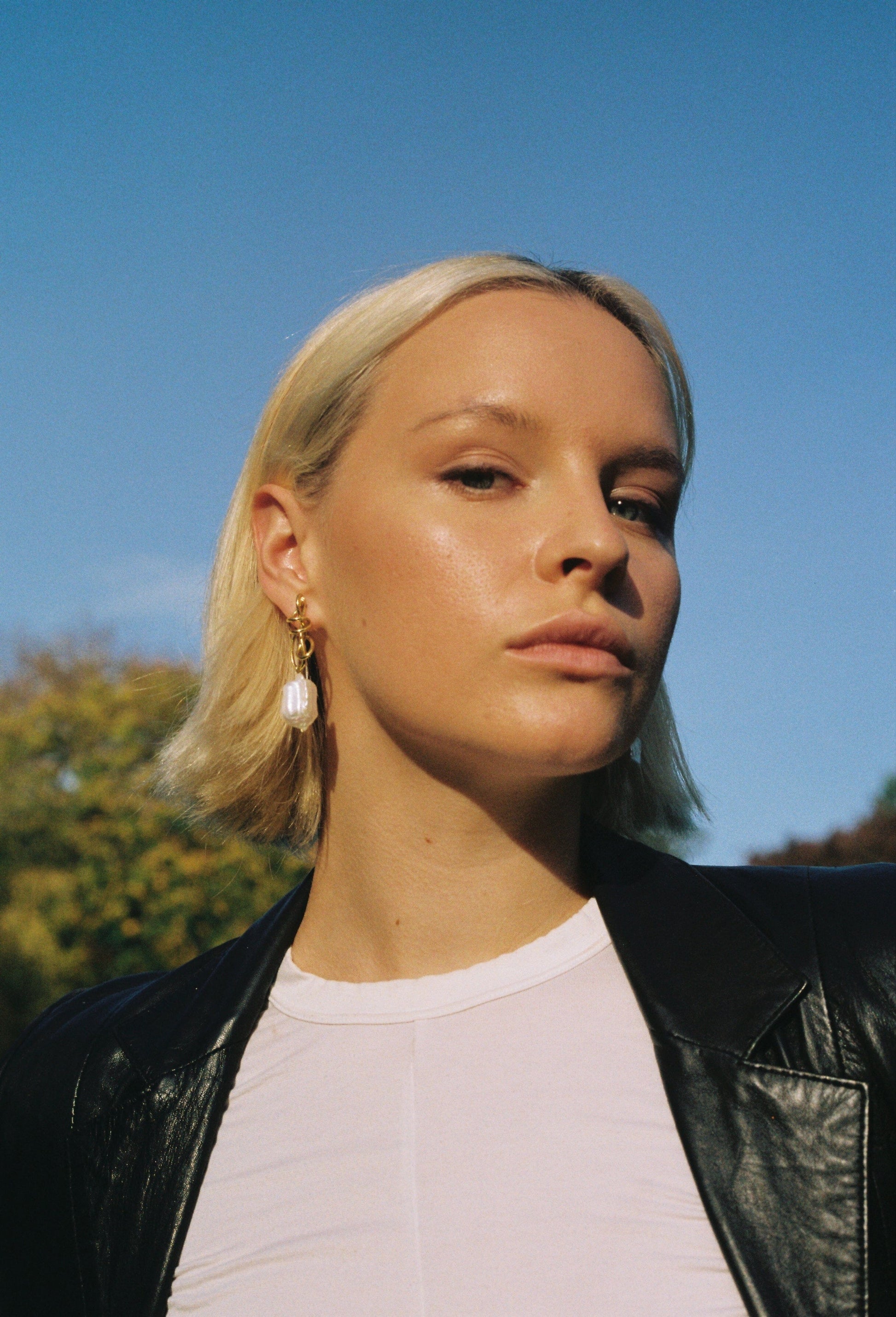 THE SILHOUETTE OF YOUR BODY EARRINGS - VERMEIL Earrings Albert Coll 