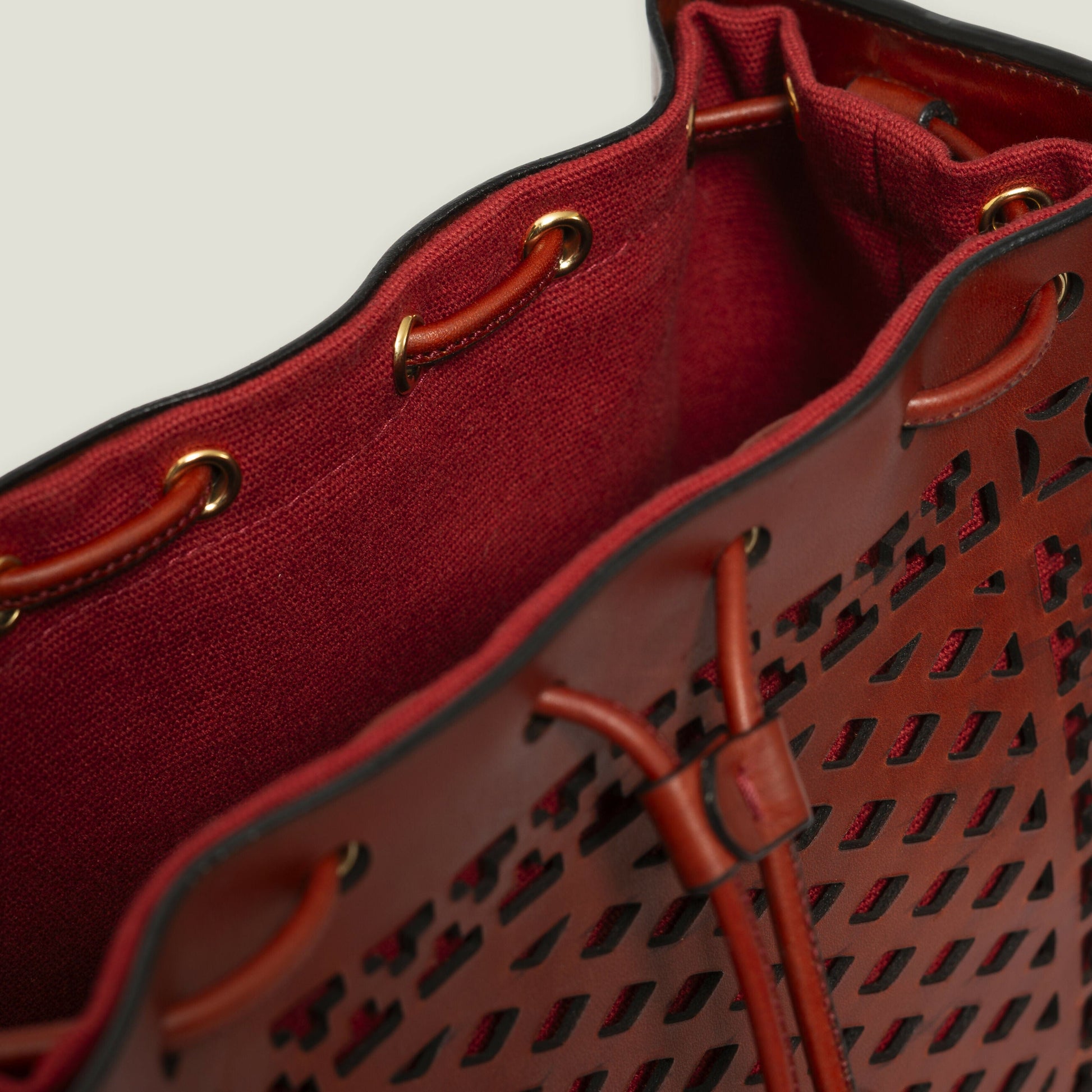 Tonneau Bag Burgundy Tote Bag Dorantes Harness 