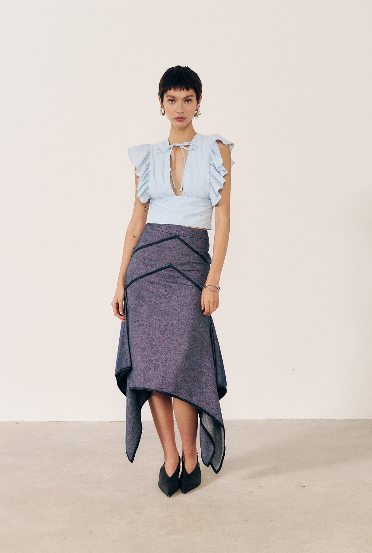 Top con volantes azul Shirts & blouses E.R.A.X. 