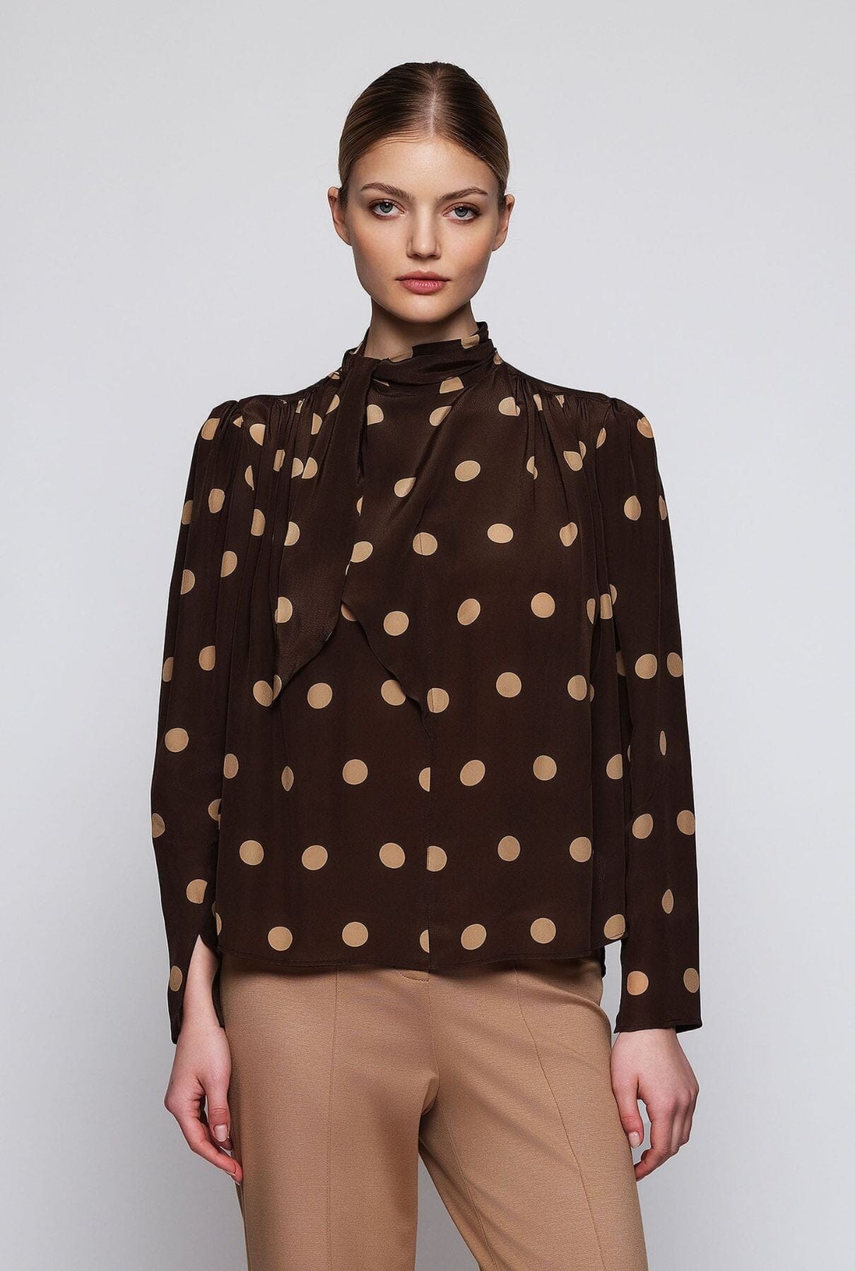 Top marrón estampado lunares beige Shirts & Tops Mirto 