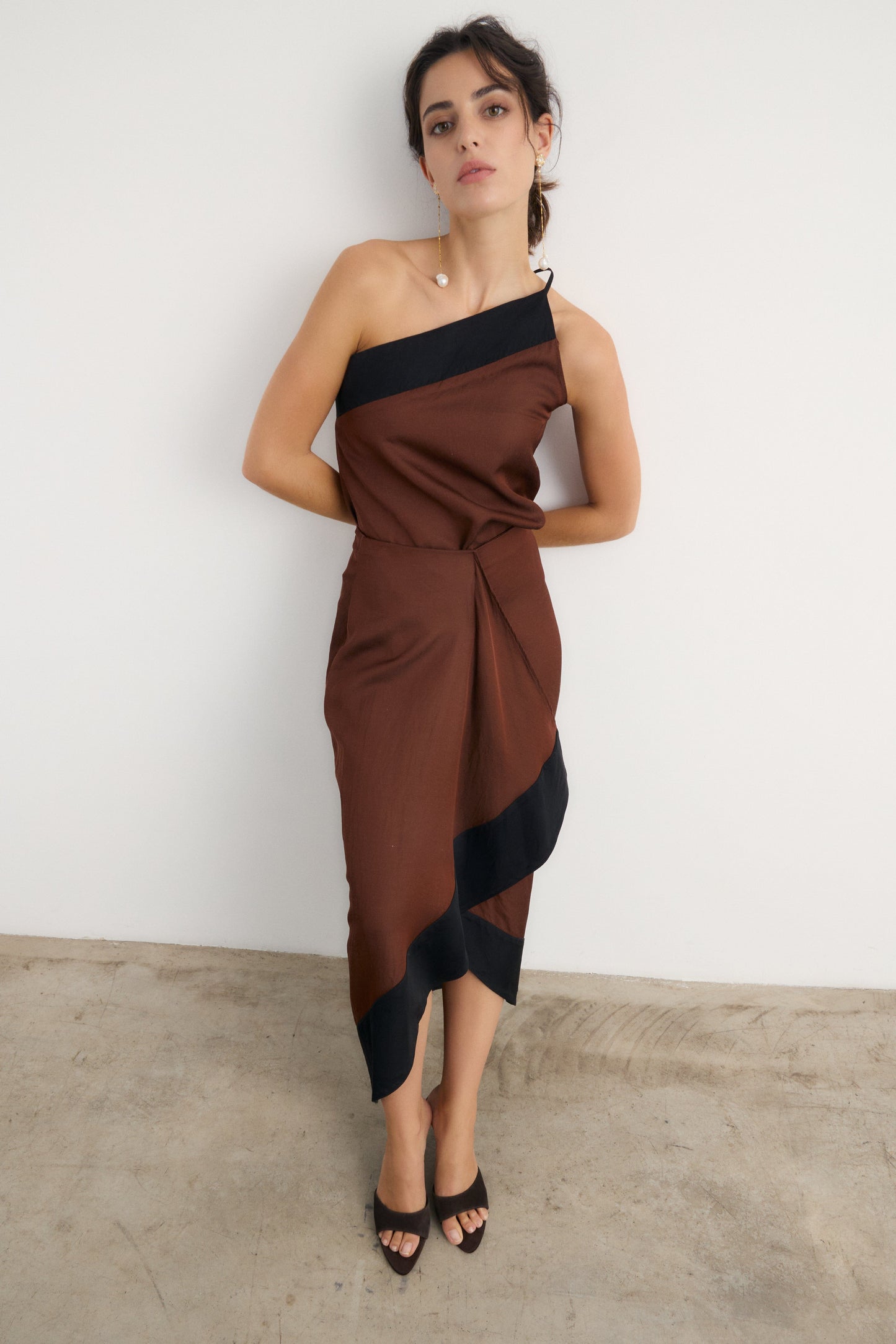 Top Nef Marrón T-Shirts & tops Galcon Studio 