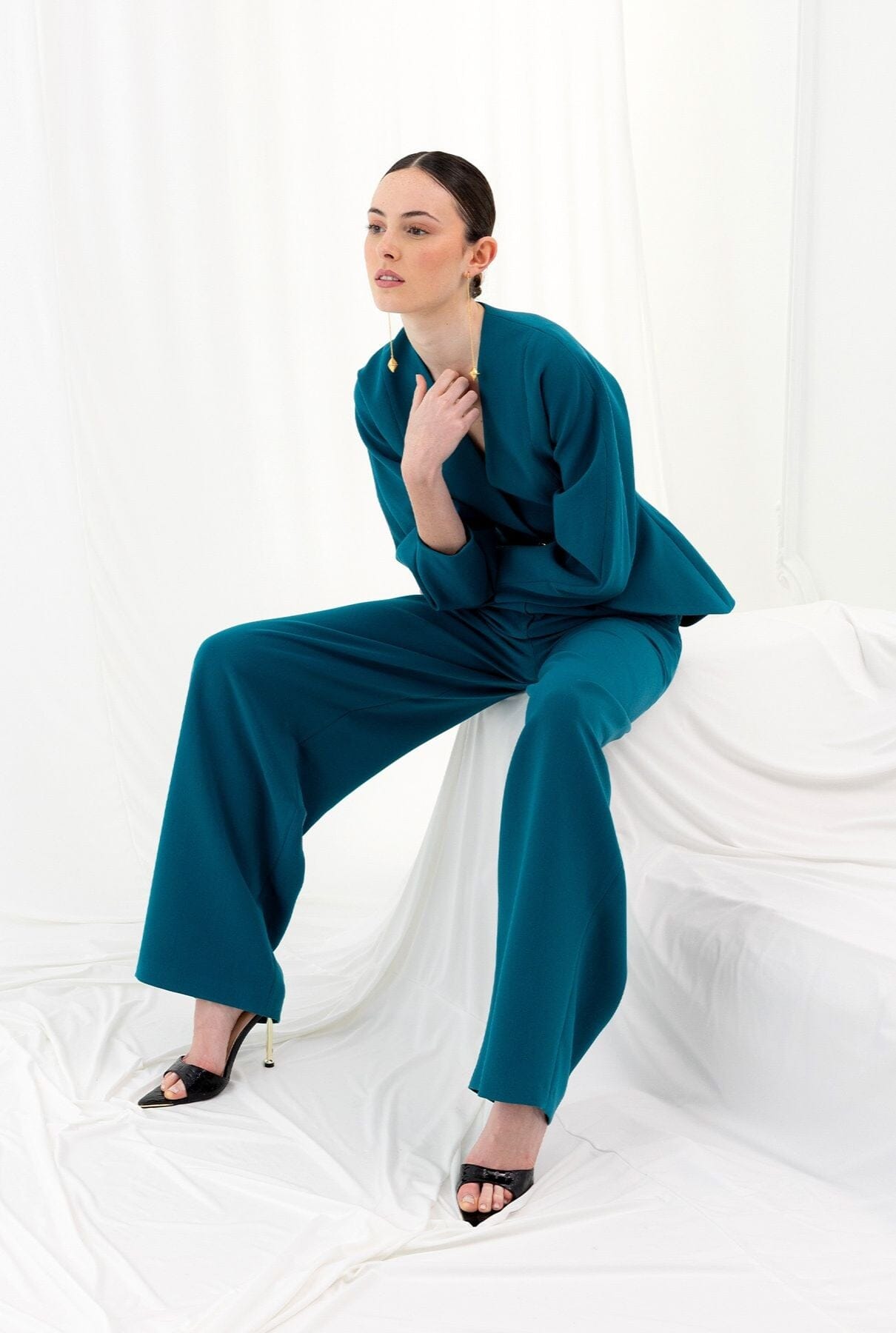 Traje de Mujer Amapola Trousers Claro Couture 