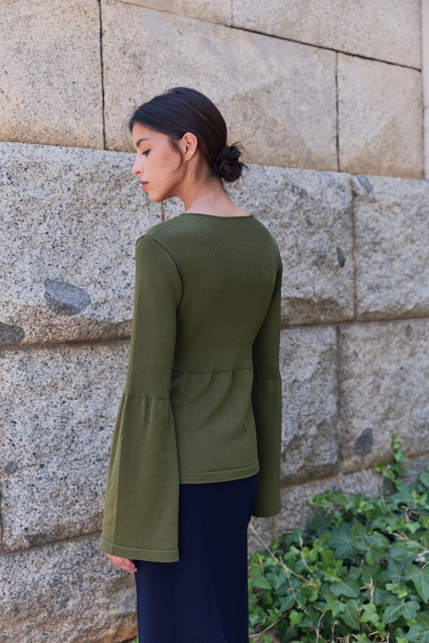 Vanesa Top Flared Military Green Sweaters Laia Alen 