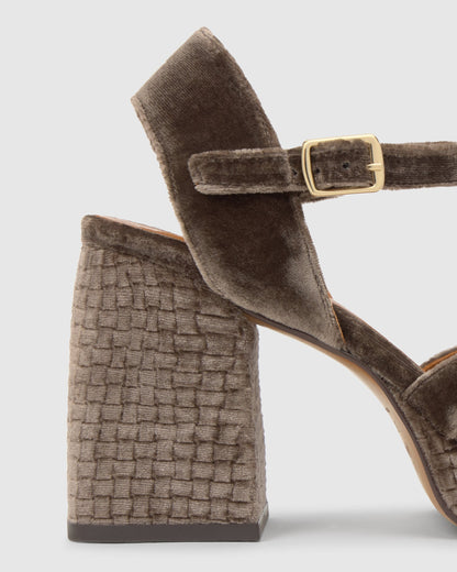 VERO/311 Heels Castañer 