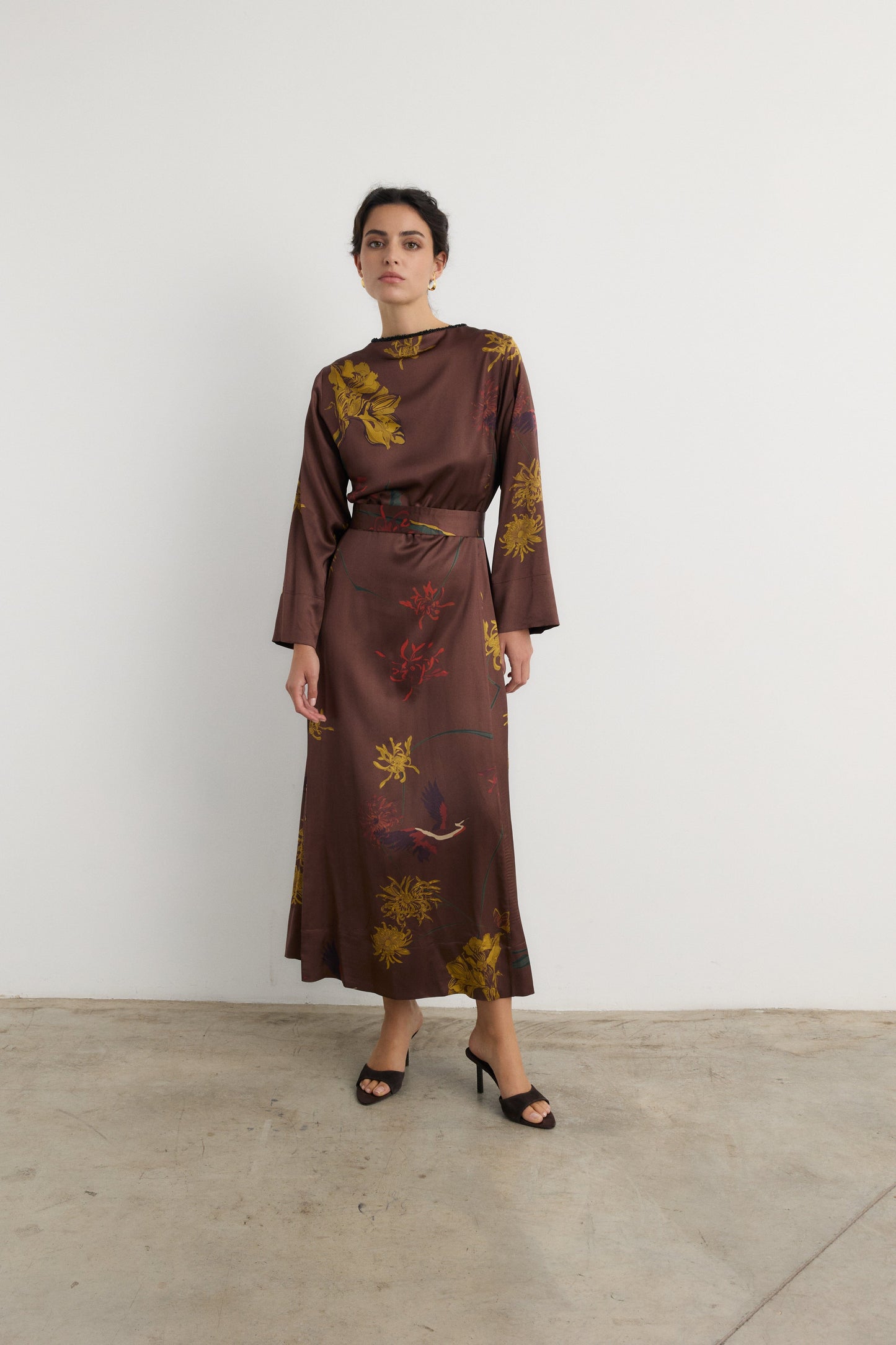 Vestido Frida Flora Marrón - Preorder Dresses Galcon Studio 