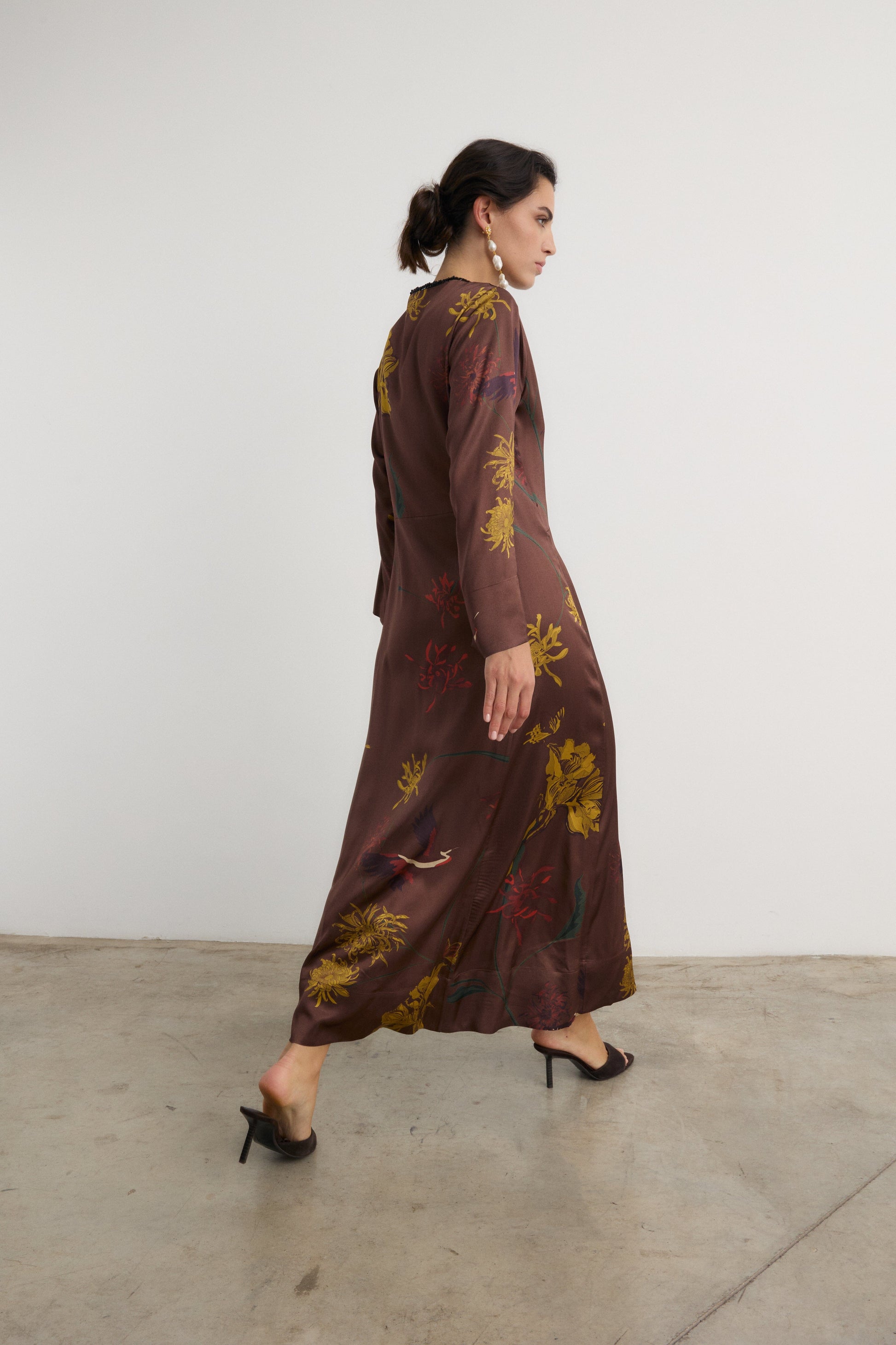 Vestido Frida Flora Marrón - Preorder Dresses Galcon Studio 