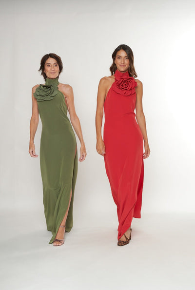 Vestido halter con flor verde caqui · Malne